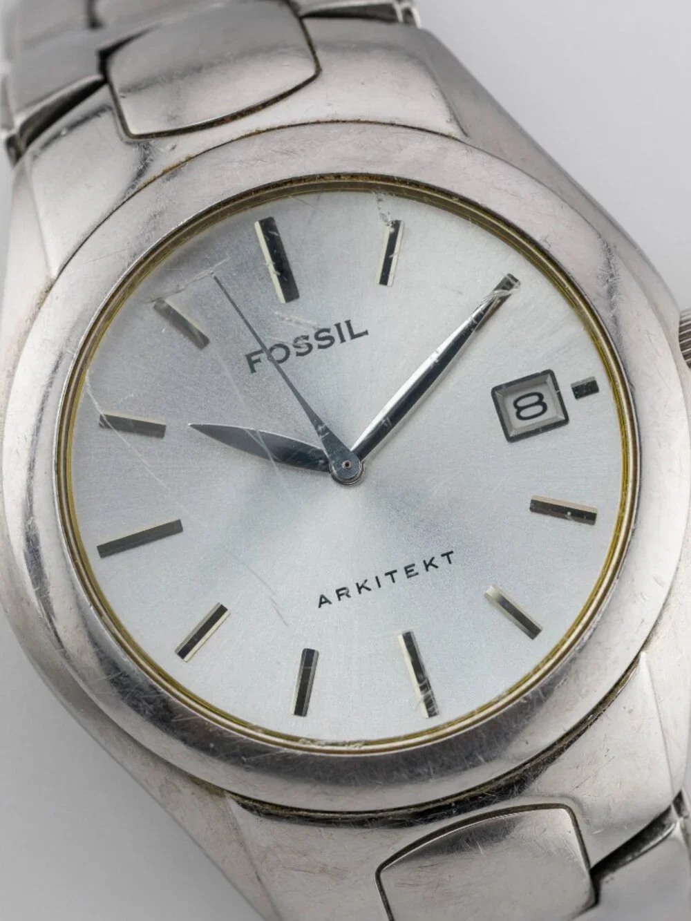 Vintage FOSSIL Arkitekt Silver Dial Quartz Analog Men's Watch Fresh Battery